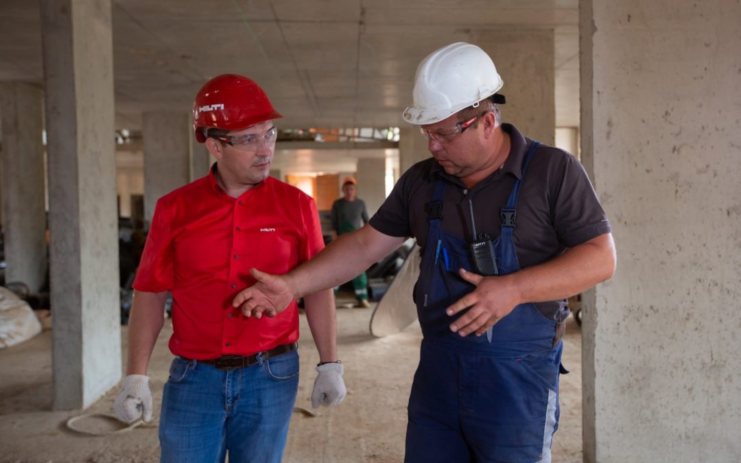 como escolher a melhor construtora para obra corporativa